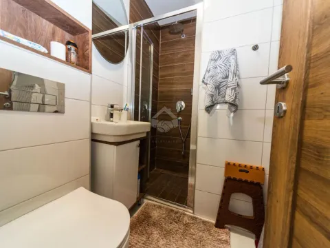 Izdavanje, jednosoban stan, 40m², Tološi, Podgorica - image 9