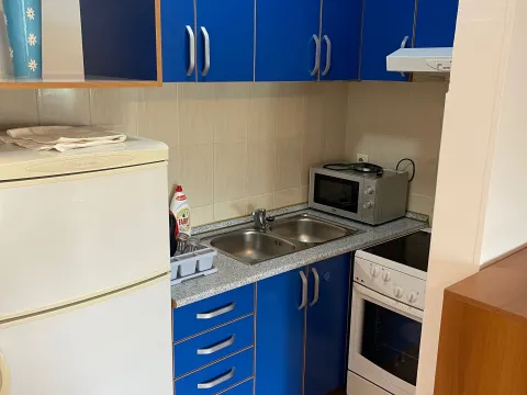 Izdavanje, jednosoban stan, 36m², Stari Aerodrom, Podgorica - image 6