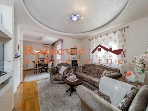 Sale, two bedroom apartment, 68m², Zemun Gornji Grad, Zemun Sve Podlokacije - image 2