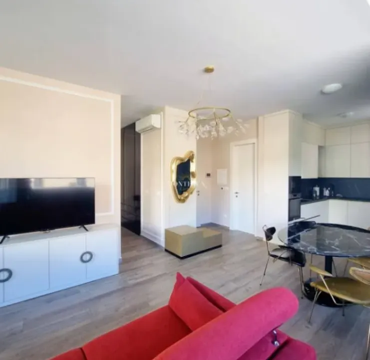 Izdavanje, jednosoban stan, 55m², Budva, Crna Gora