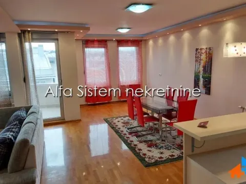 Izdavanje, četvorosoban stan, 1500m², Autokomanda, Voždovac Sve Podlokacije - image 4