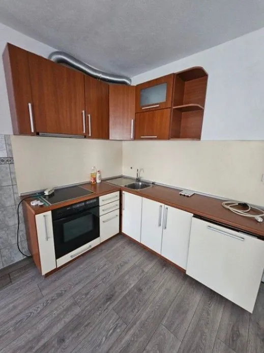 Izdavanje, dvosoban stan, 100m², Masline, Podgorica