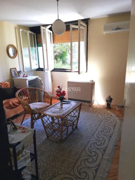 Prodaja, jednosoban stan, 36m², Zemun Sve Podlokacije, Beograd