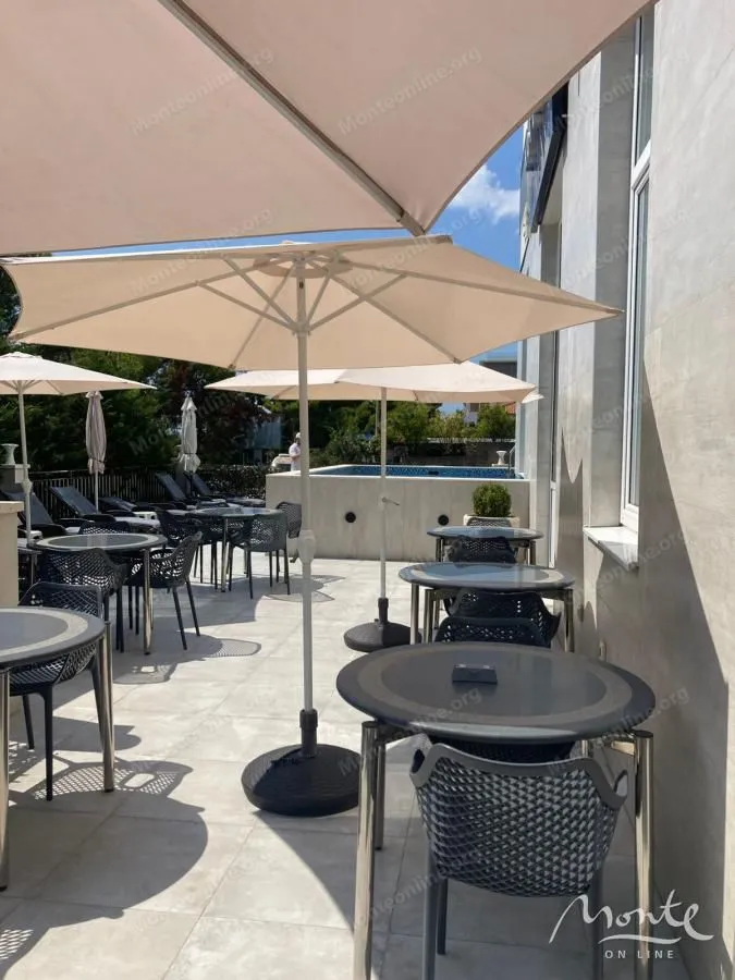 Sale, office space, 735m², Šušanj, Bar
