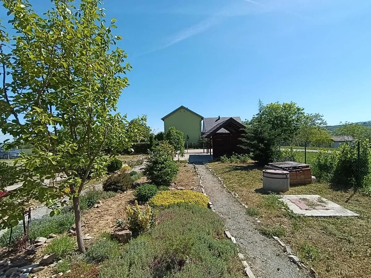 Prodaja, kuća, 147m², Beočin, Srbija