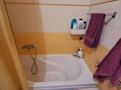 Prodaja, dvosoban stan, 64m², Pobrežje, Podgorica - image 13