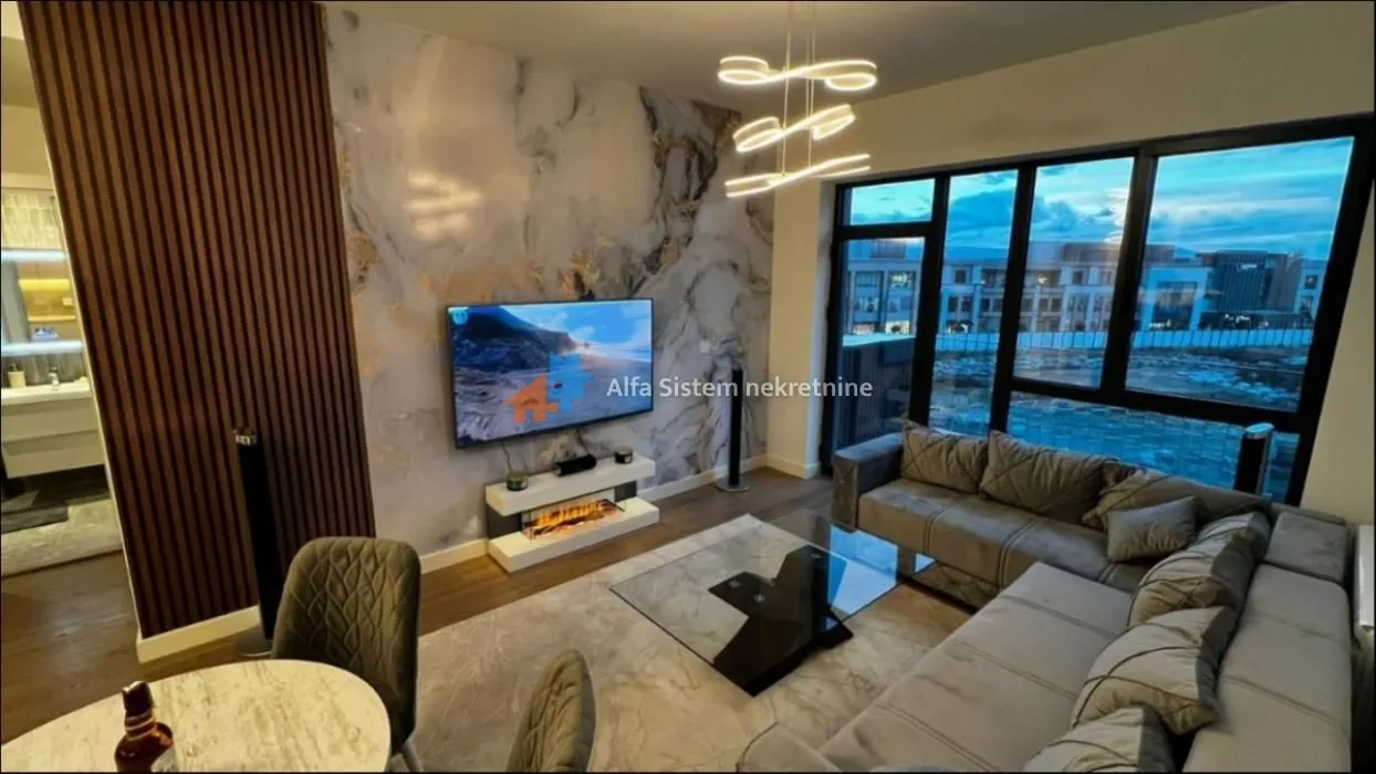 Izdavanje, dvosoban stan, 55m², Savski Venac, Beograd