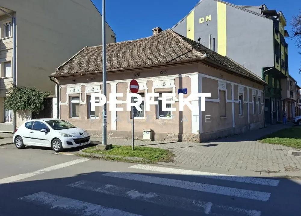 Prodaja, kuća, 180m², Centar, Pančevo