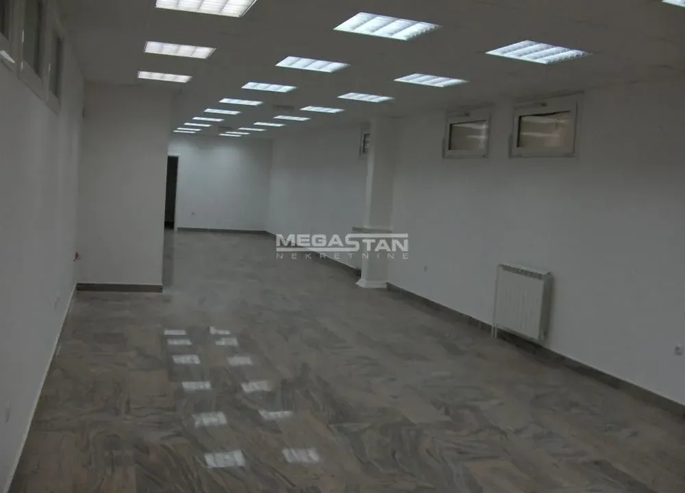Prodaja, poslovni prostor, 219m², Lekino Brdo, Voždovac Sve Podlokacije