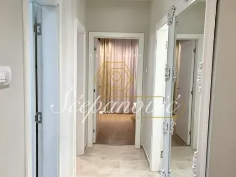 Izdavanje, stan, 69m², Bulevar Evrope, Novi Sad Sve Podlokacije - image 3