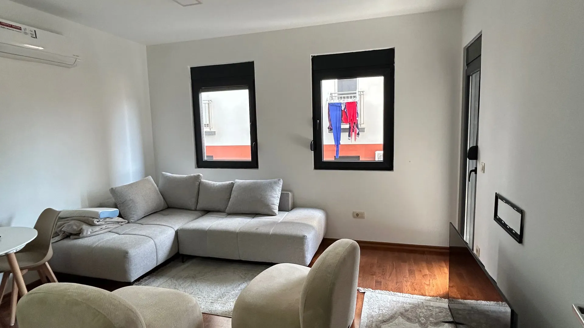 Izdavanje, jednosoban stan, 45m², Zabjelo, Podgorica