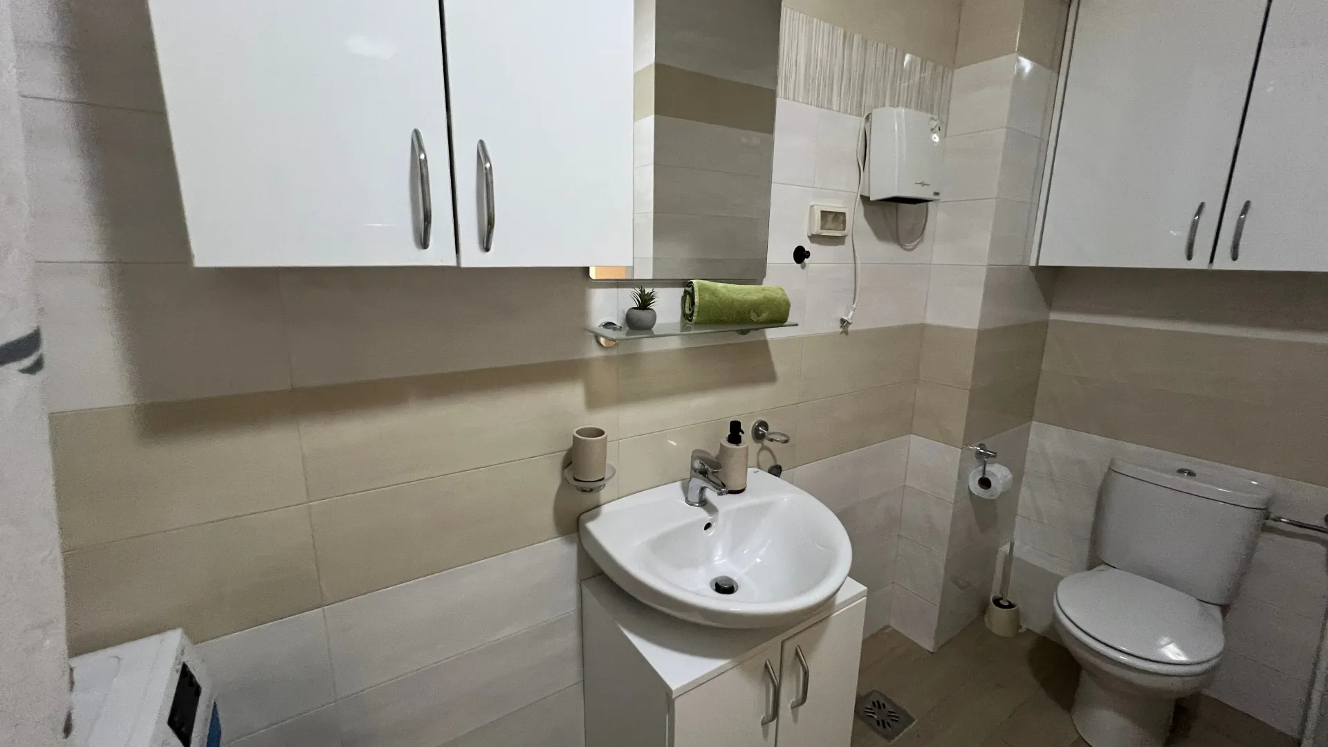 Rent, two bedroom apartment, 64m², Stari Aerodrom, Podgorica