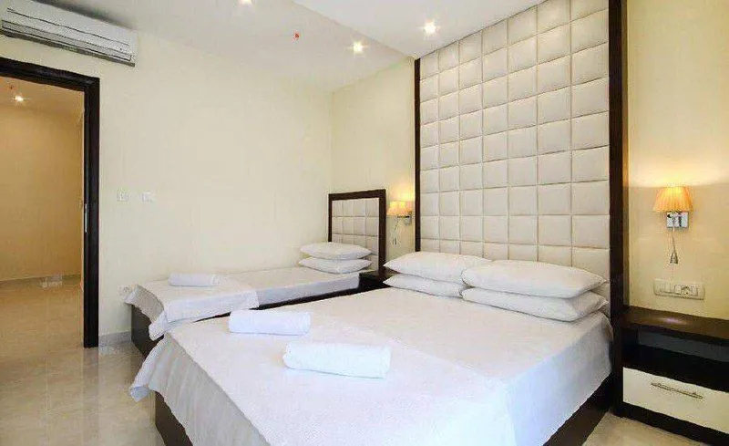 Rent, two bedroom apartment, 83m², Bečići, Budva