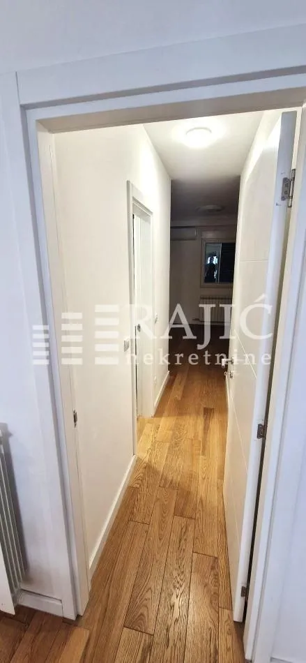 Rent, three bedroom apartment, 72m², Južni Bulevar, Vračar Sve Podlokacije