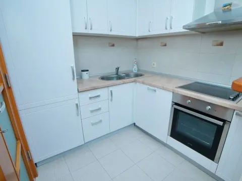 Izdavanje, jednosoban stan, 58m², Centar, Bar - image 12