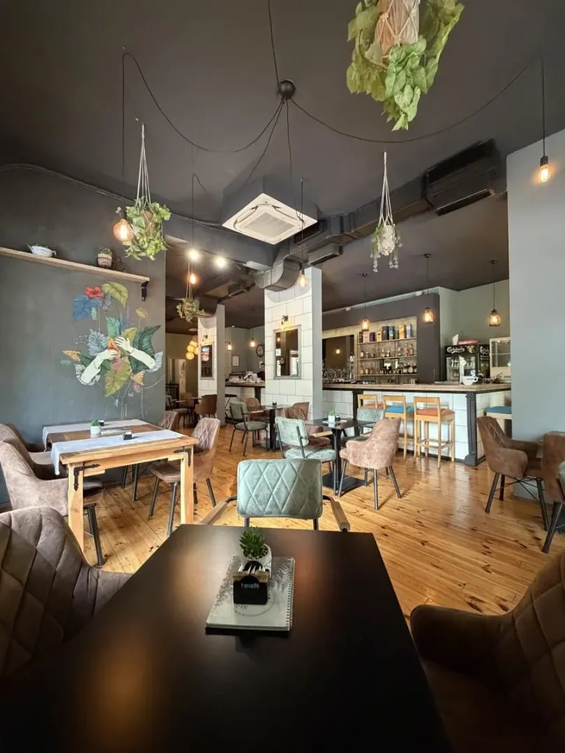 Rent, office space, 198m², Tološka šuma, Podgorica