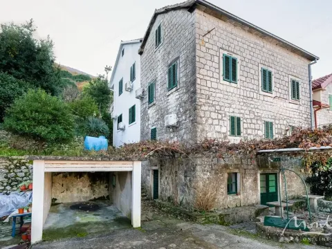 Prodaja, kuća, 333m², Kostanjica, Kotor - image 4