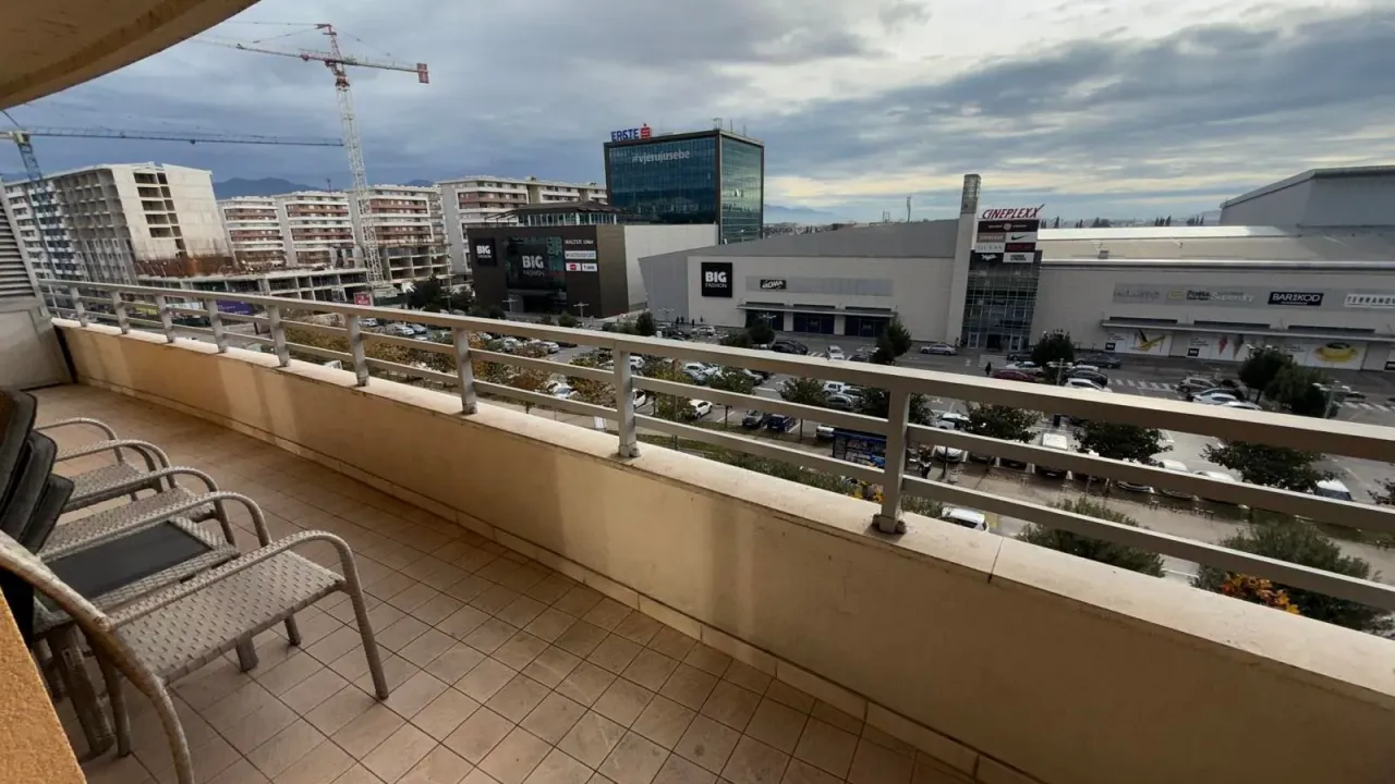 Rent, two bedroom apartment, 75m², City Kvart, Podgorica