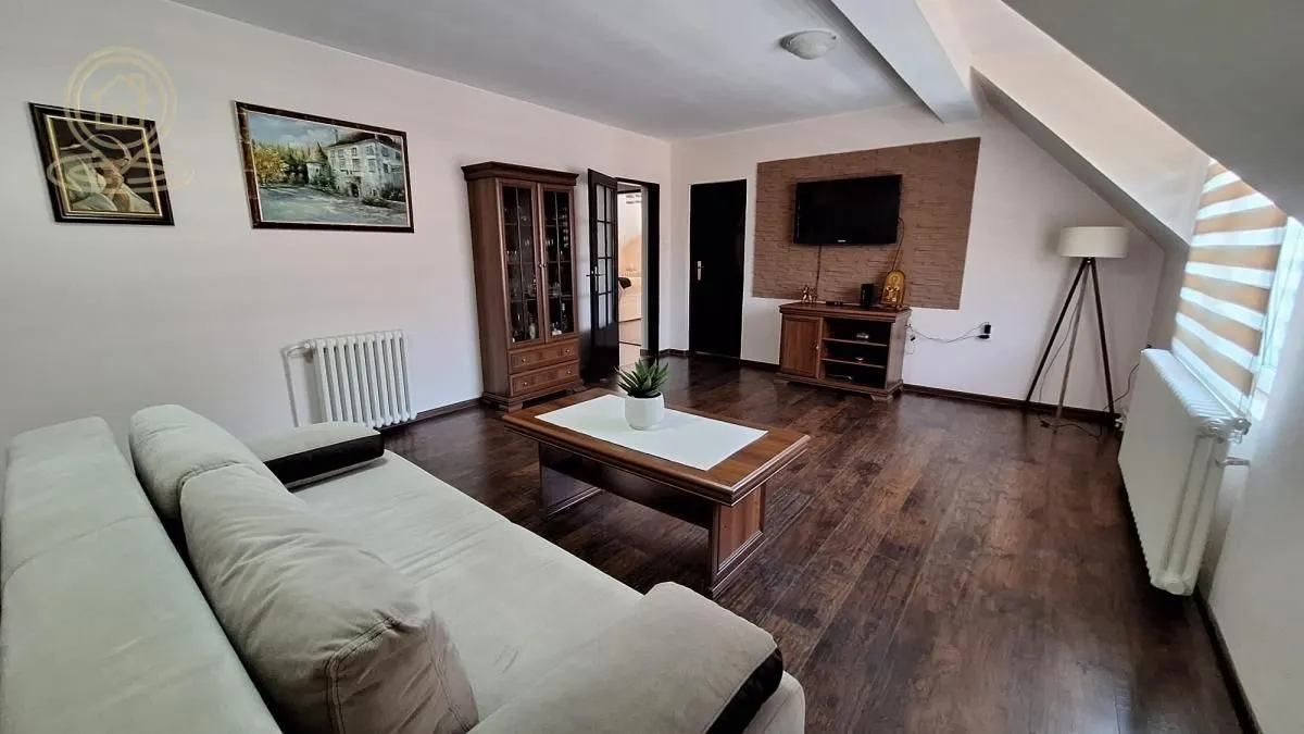 Rent, office space, 320m², Medijana, Niš