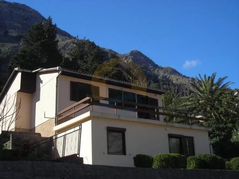 Sale, house, 104m², Kotor, Crna Gora