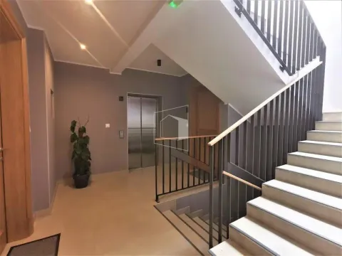 Prodaja, stan, 45m², Blok 6, Podgorica - image 15