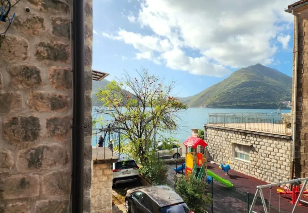 Sale, two bedroom apartment, 108m², Perast, Kotor