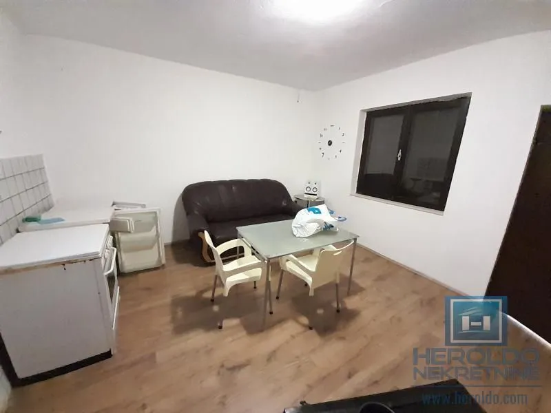 Prodaja, kuća, 310m², Tavrića obori, Jagodina