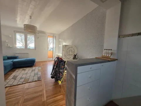 Rent, two bedroom apartment, 54m², Vojvode Vlahovica, Beograd - image 4