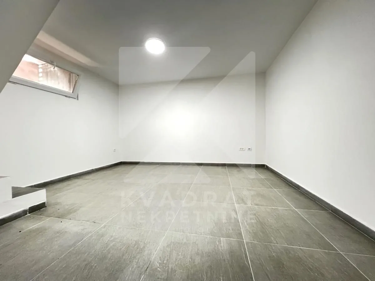 Rent, office space, 49m², Lepa Kata, Podgorica