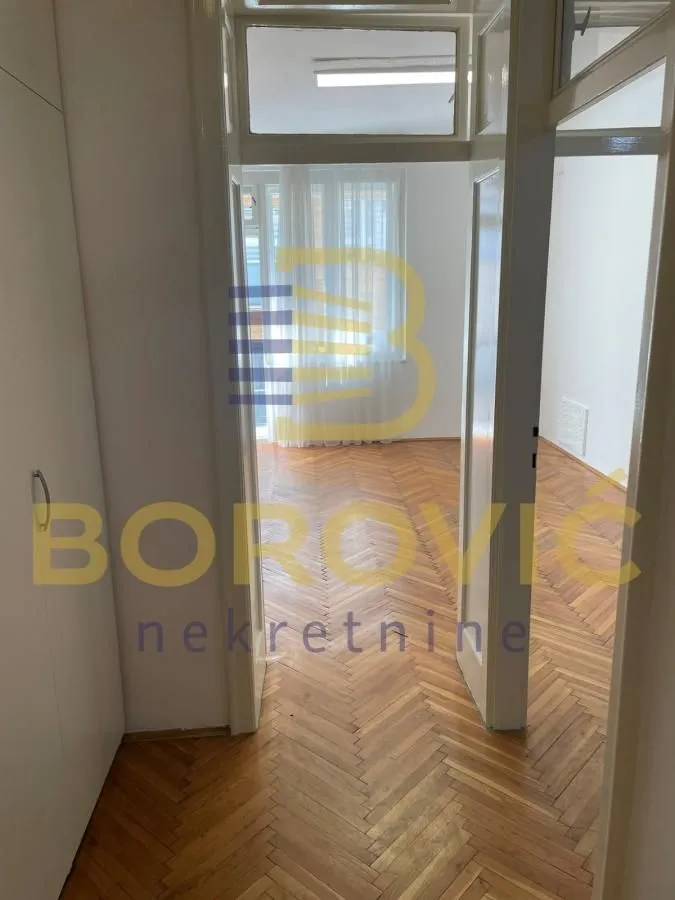 Rent, two bedroom apartment, 47m², Stari Grad, Beograd