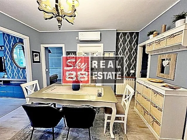Prodaja, trosoban stan, 80m², Stari Grad, Beograd