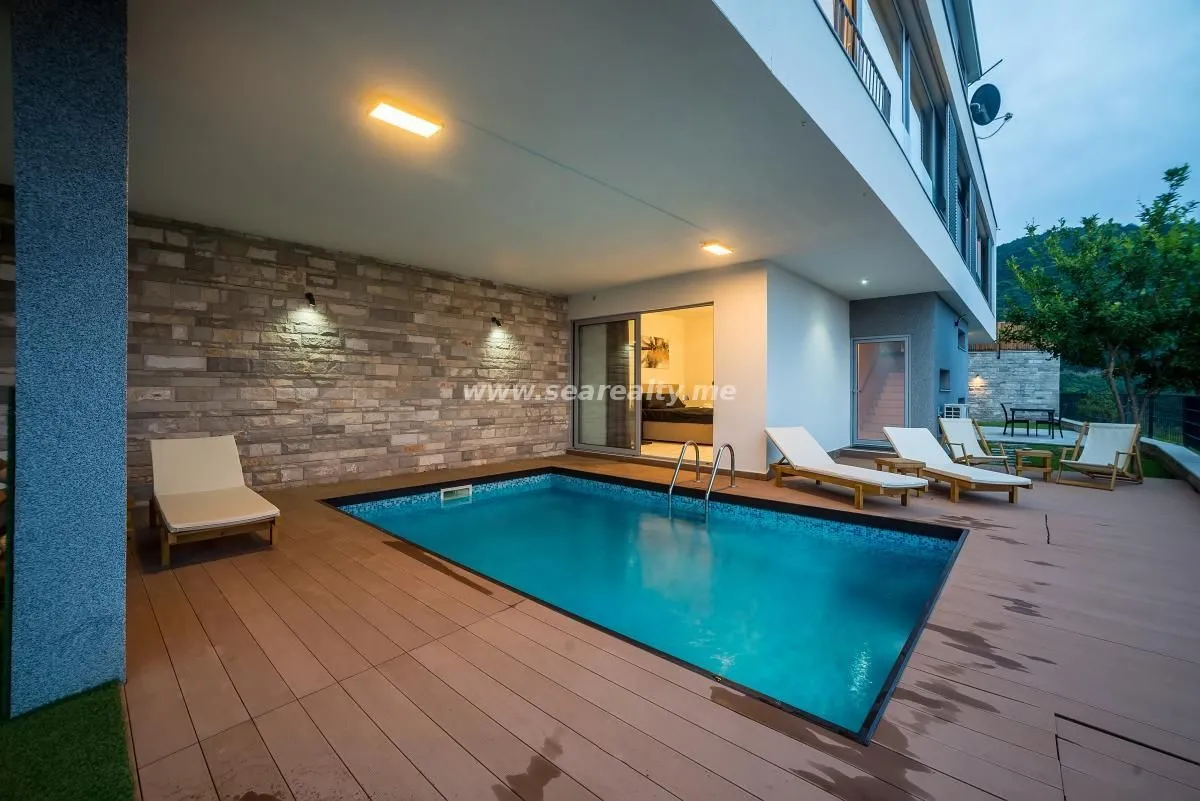 Prodaja, kuća, 280m², Tivat, Crna Gora