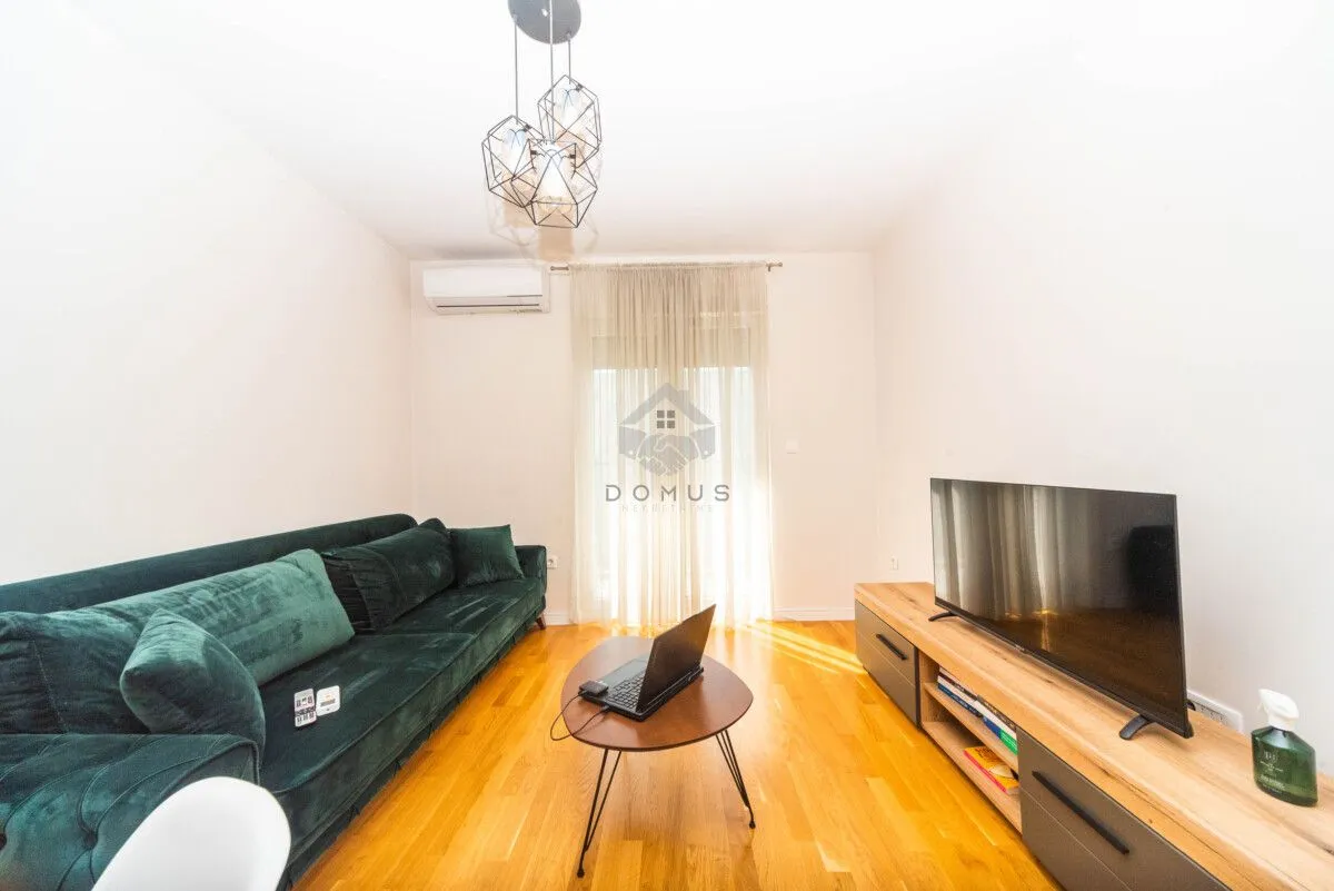 Rent, one bedroom apartment, 40m², Pobrežje, Podgorica