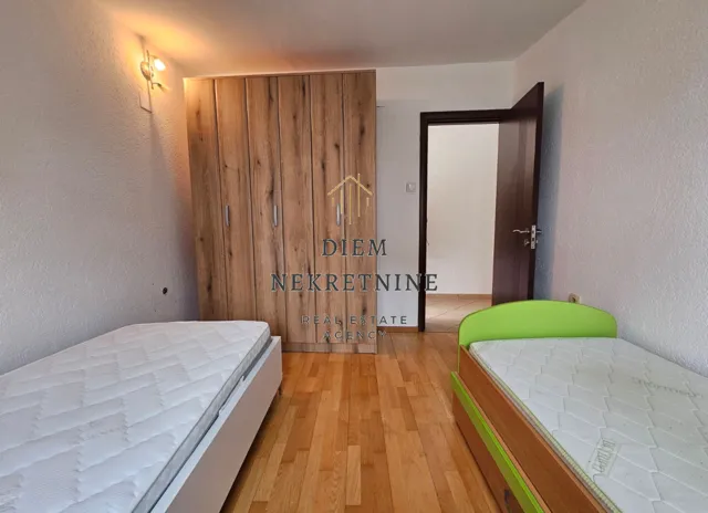 Rent, two bedroom apartment, 80m², Bjeliši, Bar
