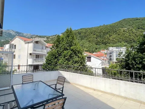 Rent, two bedroom apartment, 58m², Budva, Crna Gora - image 8