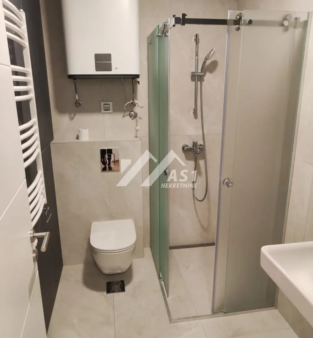 Izdavanje, dvosoban stan, 45m², Grbavica, Novi Sad Sve Podlokacije