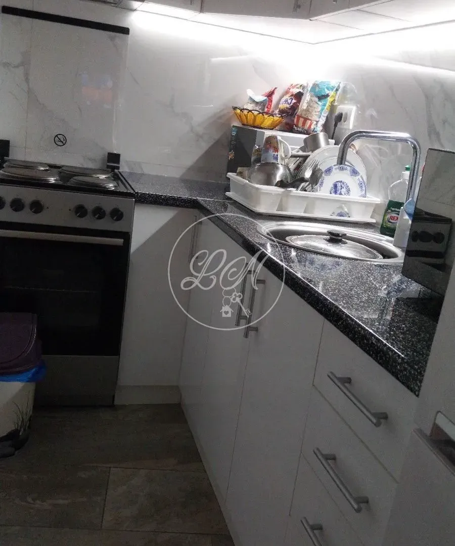 Prodaja, dvosoban stan, 37m², Zemun Centar, Zemun Sve Podlokacije