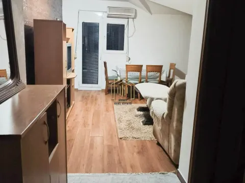 Izdavanje, dvosoban stan, 60m², Zagorič, Podgorica - image 6