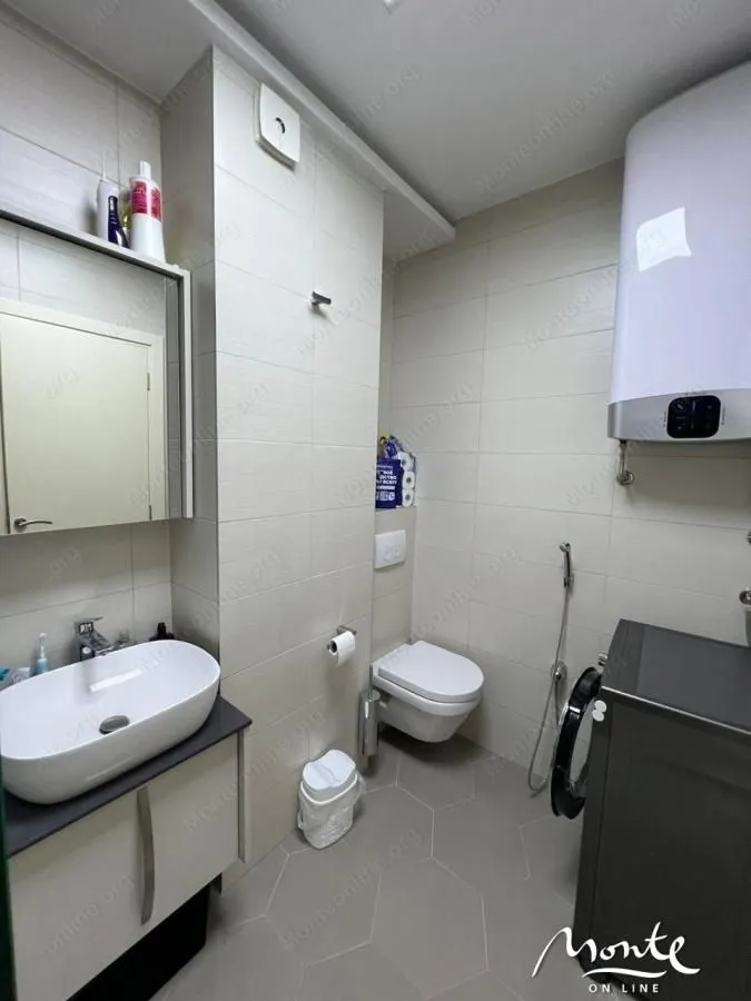 Sale, one bedroom apartment, 54m², Dobrota, Kotor