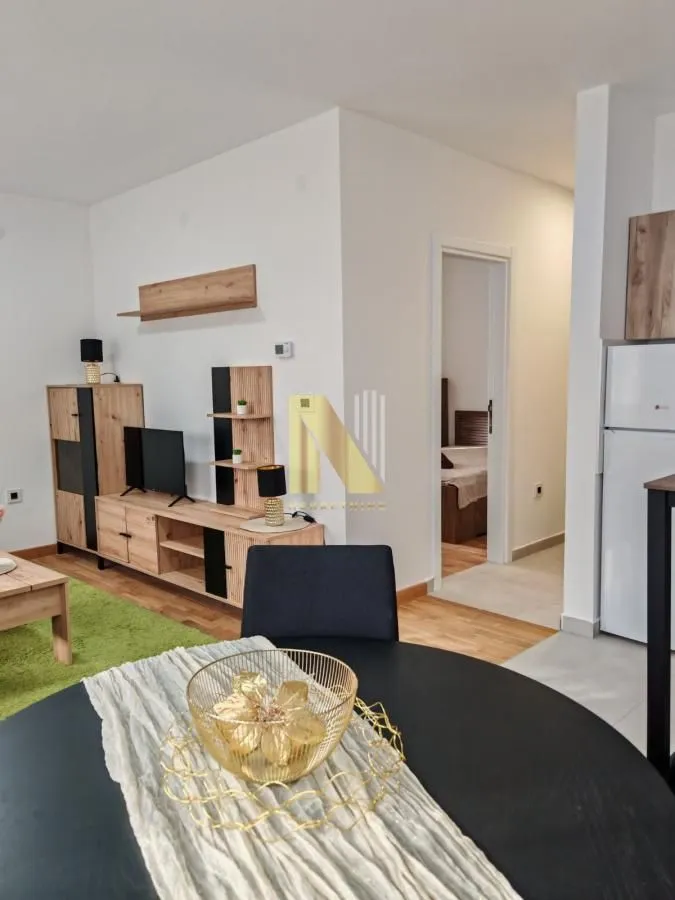 Izdavanje, jednosoban stan, 41m², Petrovaradin, Novi Sad