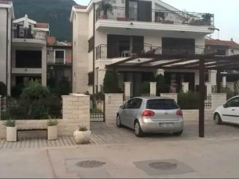 Rent, apartment, 54m², Đenovići, Herceg Novi - image 5