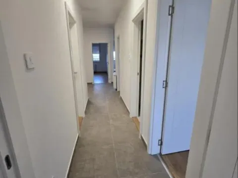 Prodaja, četvorosoban stan, 95m², Avijatičarsko naselje, Novi Sad Sve Podlokacije - image 16