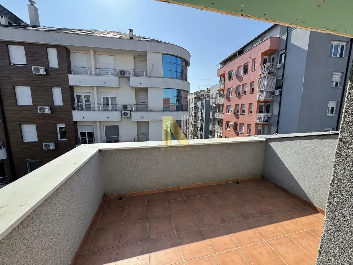 Izdavanje, jednosoban stan, 36m², Stari grad, Novi Sad