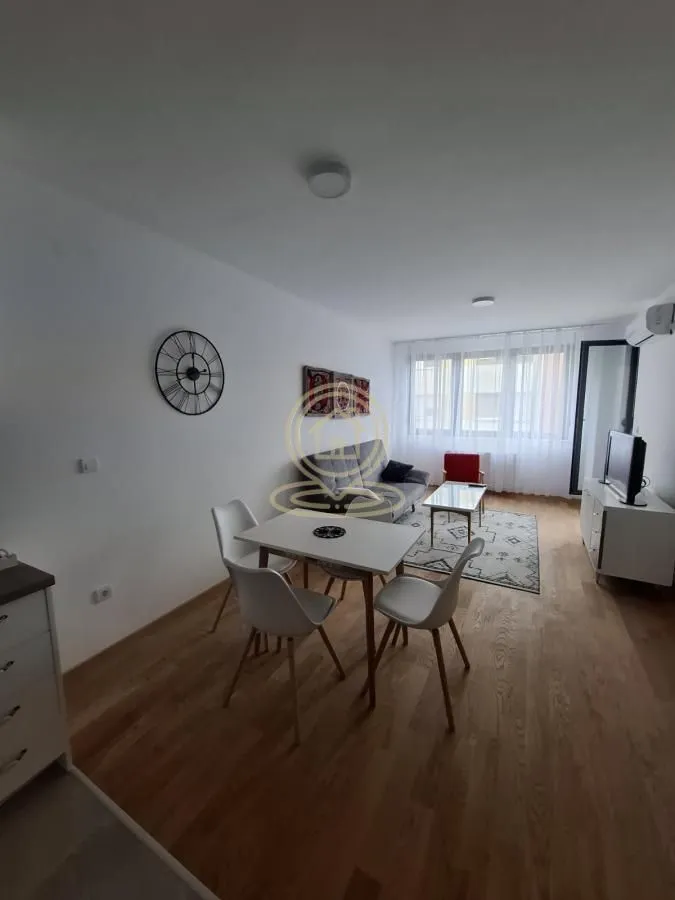 Izdavanje, jednosoban stan, 45m², Petrovaradin, Novi Sad