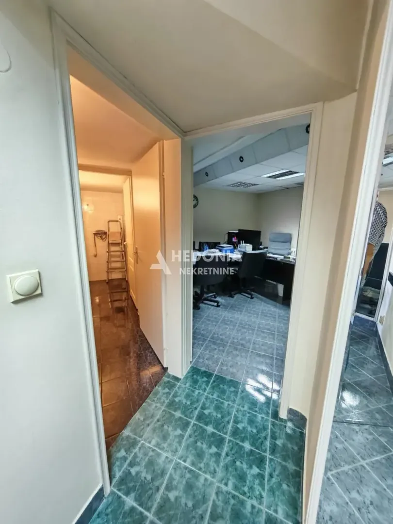 Sale, office space, 51m², Partizanov Stadion, Beograd