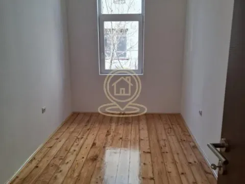 Izdavanje, trosoban stan, 86m², Savski Venac, Beograd - image 9