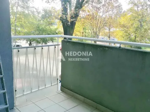 Izdavanje, trosoban stan, 90m², Savski Venac, Beograd - image 10