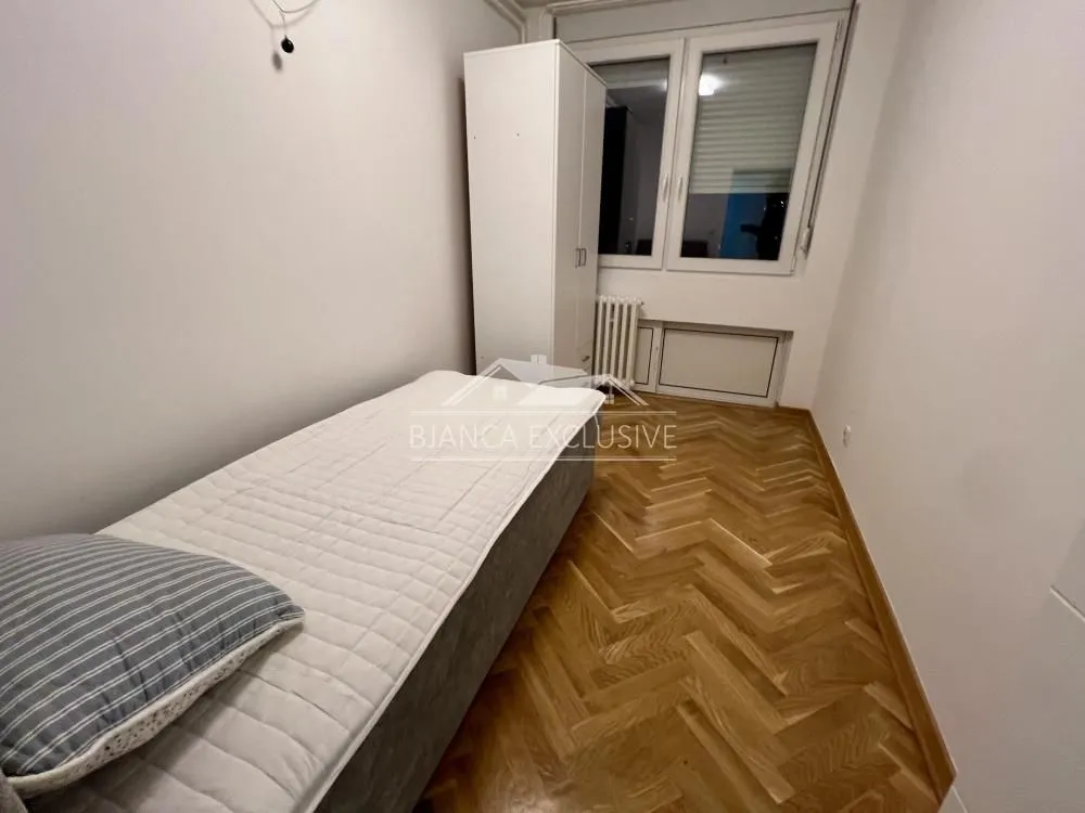 Sale, three bedroom apartment, 72m², Savski Venac, Beograd