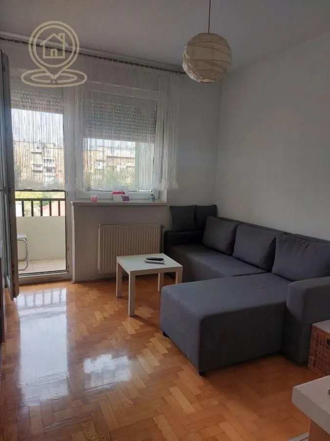 Izdavanje, garsonjera, 23m², Grbavica, Novi Sad Sve Podlokacije