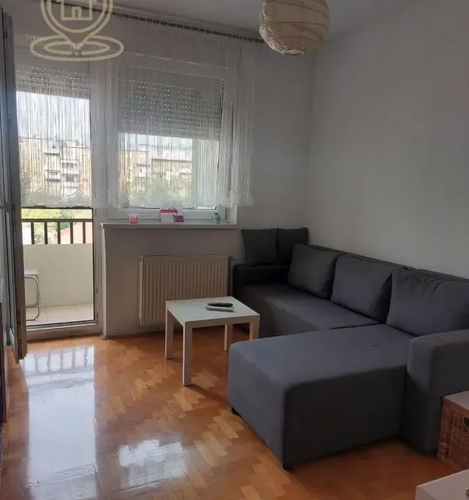 Izdavanje, garsonjera, 23m², Grbavica, Novi Sad Sve Podlokacije